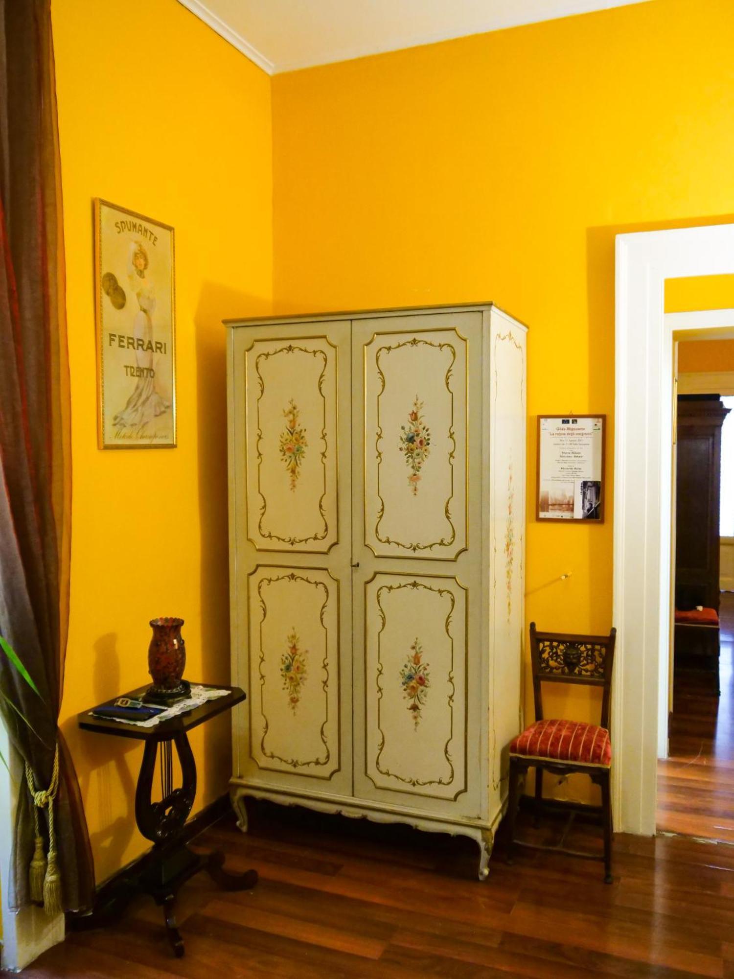 Salotto Sommer Bed & Breakfast Napoli Exterior foto